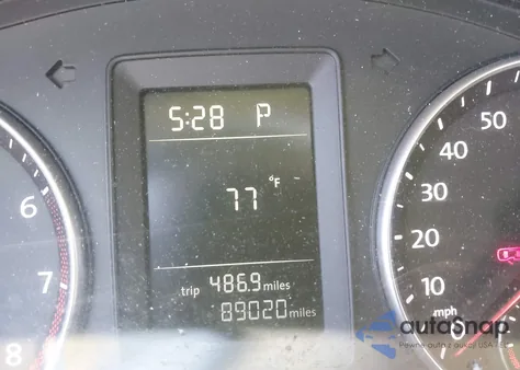 2010 Volkswagen Jetta Limited Edition z USA, uszkodzony, nr VIN 3VWRZ7AJ1AM158646